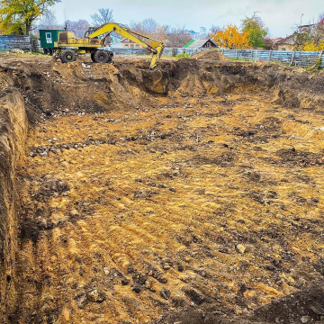 As if the construction has just started, but 3 months have already passed... As if the construction has just started, but 3 months have already passed...